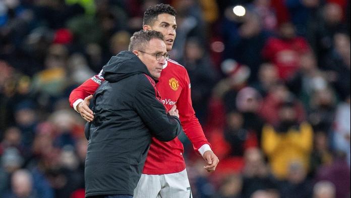 Kouč United by zrušil Ligový pohár. Chce i návrat pěti střídání do Premier League