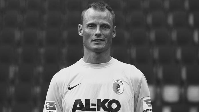 Smutná zpráva pro fotbalový svět. Tragicky zemřela bývalá hvězda Arsenalu