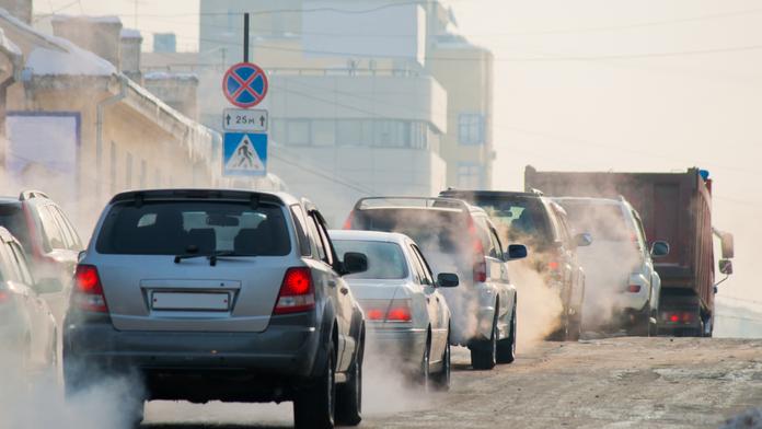 ŽEBŘÍČEK podle emisí: Která značka aut v Česku nejvíc znečišťuje ovzduší?