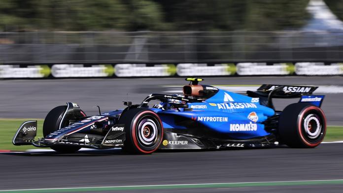 Carlos Sainz se svým williamsem při GP Mexika