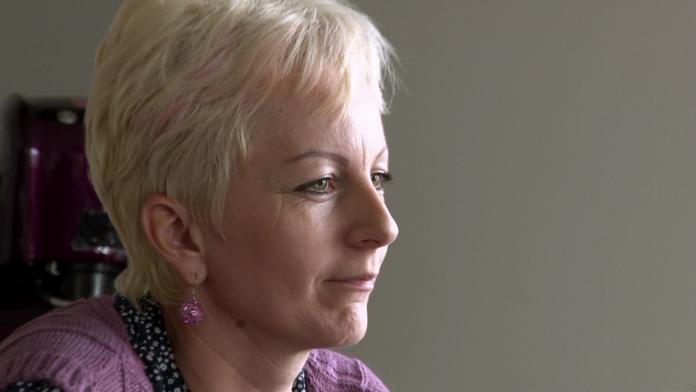 Aneta to nemá v hlavě v pořádku, tvrdí Nadia. Jsi falešná, vzkázala