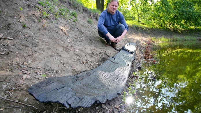 U Břeclavi našli kusy staré lodě, mohly tam ležet tisíce let