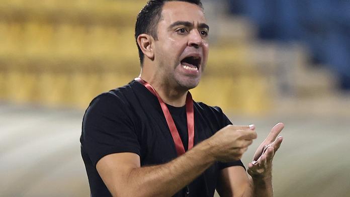 Nezůstane kámen na kameni? Xavi se chystá vyhodit bývalé spoluhráče