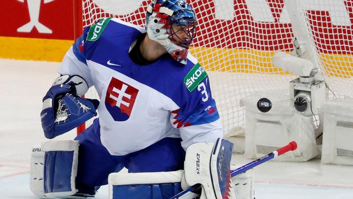 Brankář Slovenska se zlobí: Zasloužil jsem si chytat! Pak ukončil kariéru