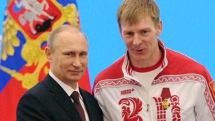 Další zlato od Putina se vrátí! Smůlu má bobista i rychlobruslařka