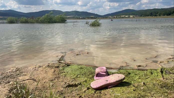 Tragédie u Lučence. Dívky dováděly na mělčině, jedna (†11) sklouzla do hloubky