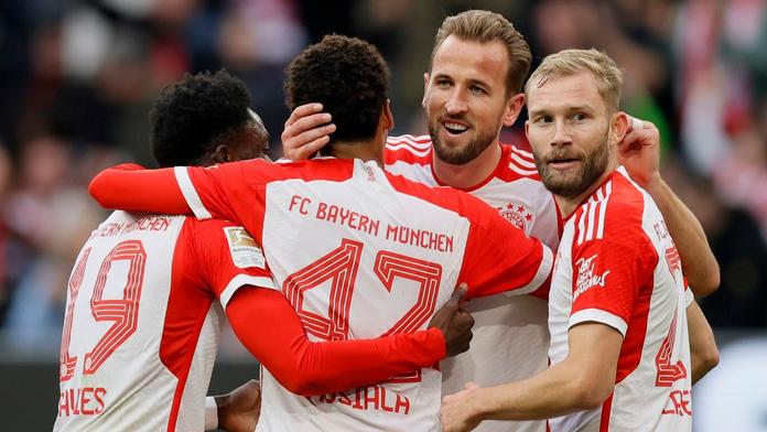 Utkání Bayernu Mnichov je odloženo. Bezpečnost fanoušků je na prvním místě