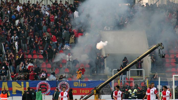 Do Brna míří drsní fanoušci Baníku Ostrava