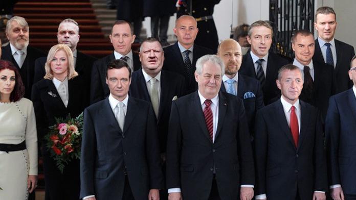Nová vláda: Ministrem financí Rittig, premiérkou Jana Nečasová!