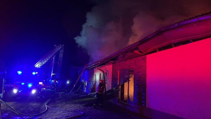 Tragédie na Jindřichohradecku. Při požáru zahynuli dva lidé