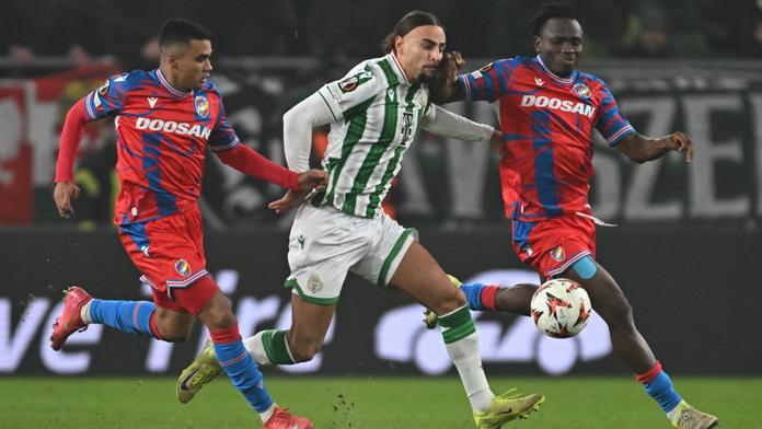Přesun do Slavie se nekoná. Cadu podepsal u maďarského hegemona
