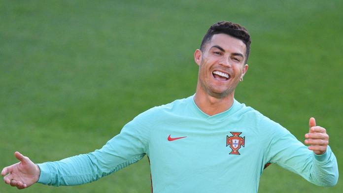 Fenomén Ronaldo. Ještě neodehrál jediné utkání a už boří rekordy