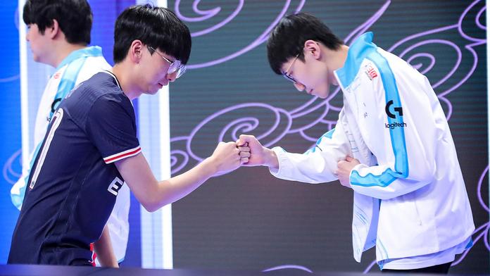 Worlds: Favorité jasně postupují, jejich krajani skončili se slzami v očích