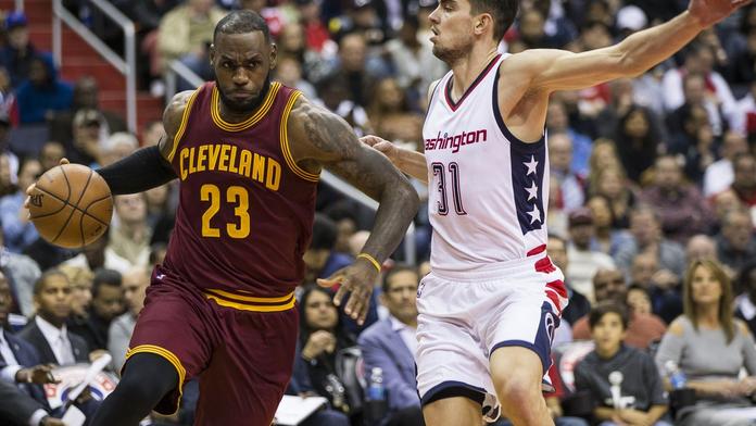 Satoranský měl proti Jamesovi 8 bodů! Washington však padl