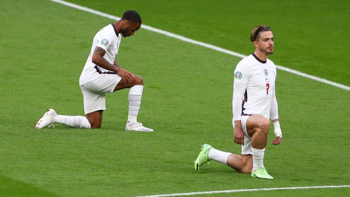 Angličané v Maďarsku pokleknou, FIFA chce zamezit rasismu