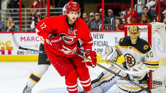 Veterán NHL se po roční odmlce vrací mezi elitu. Zahraje si se svým bratrem