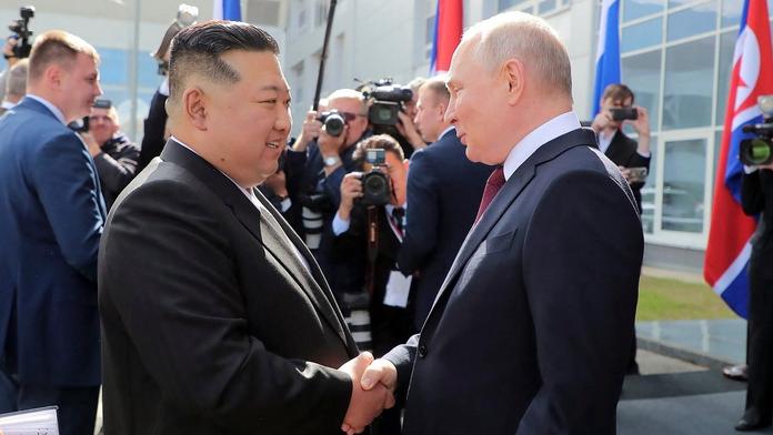 Na tohle Putin čekal. KLDR začala posílat enormní množství zbraní