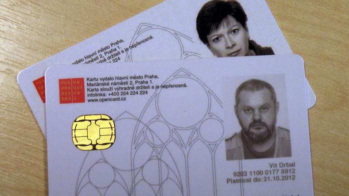 V kauze Opencard chce policie obžalovat pět úředníků