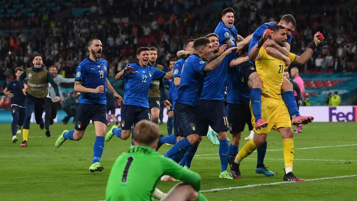 Italové se stali novými evropskými šampiony. Slaví zlato po 15 letech