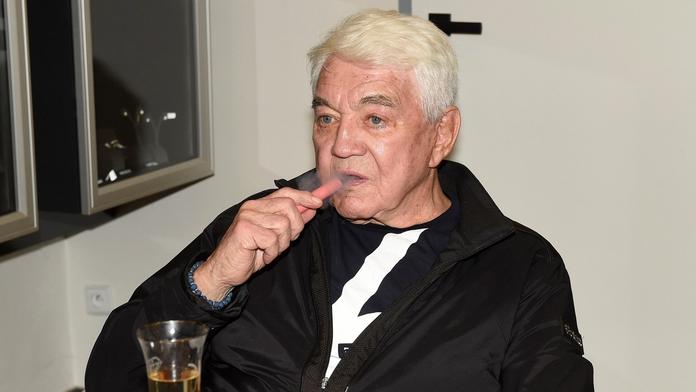 Jiří Krampol stráví Štědrý večer v nemocnici. Rodina ho nenavštíví