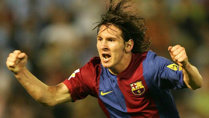 Draží se ubrousek, na kterém Messi podepsal první smlouvu. Stojí miliony