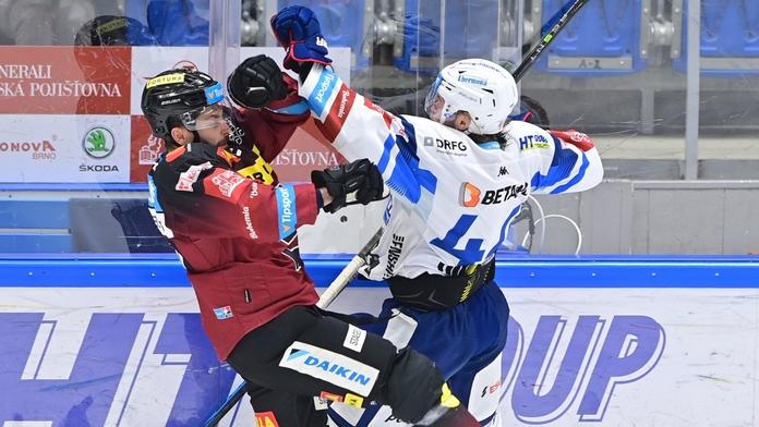 Sparta jede, Kometu zdolala 6:2 a je už šestá. Derby pro Mountfield