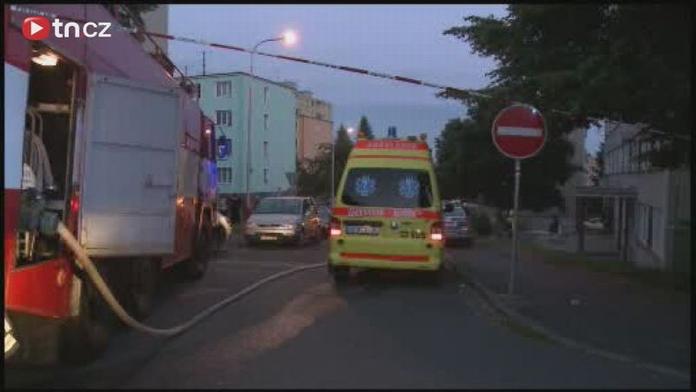 Řidiče náklaďáku bodla vosa a on urazil uzávěr plynu. Uzavřeli celou vesnici