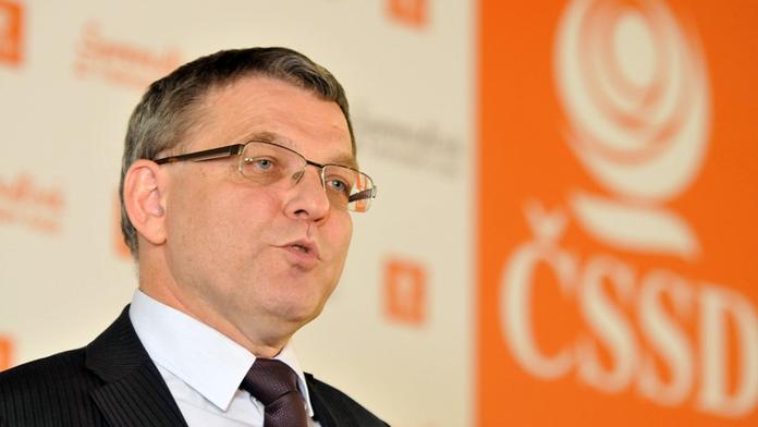 Zaorálek: Co budeme dělat, až prezident jmenuje premiérem svoji dementní babičku?