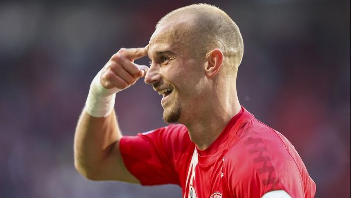 Černý jako Robben. Kluci vědí, že si to dávám na střed, hodnotil své krásné góly