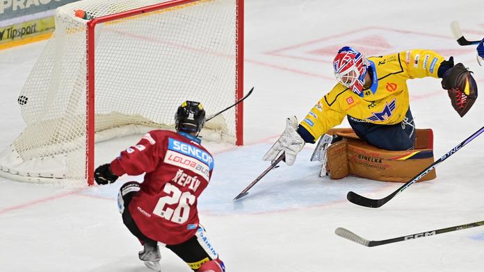 Dynamo na úvod extraligy nezaváhalo. Za Spartu se dvakrát trefil Řepík