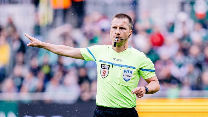 Průšvih rozhodčích před Ligou mistrů. Opili se a ukradli značku