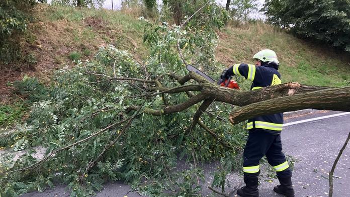 Na Česko se ženou další bouřky! Hrozí krupobití a přívalový déšť