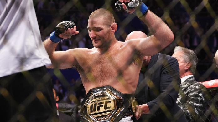 Šampion UFC vyhrožuje vyzyvateli: Jestli promluvíš o mém dětství, bodnu tě