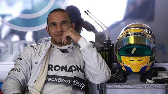 Chci zůstat v čele, plánuje Hamilton. Vyhraje pro Mercedes?