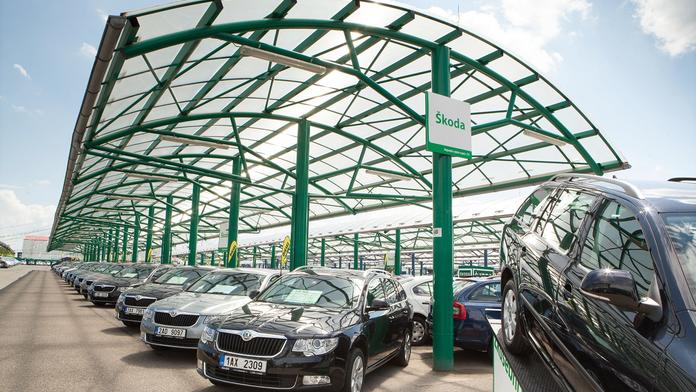 Na boj s podvodníky stáčejícími tachometry dávají bazary miliony korun