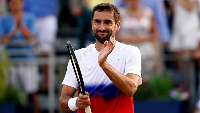Chorvat Čilič končí na Wimbledonu kvůli covidu, trénoval i s Djokovičem