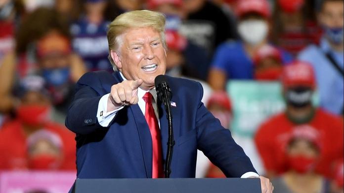 Geniální krok, chválí Putina Trump. Řekl, kam by on poslal armádu