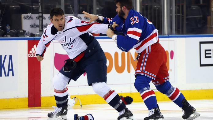 Rangers kritizovali disciplinárku NHL, dostali vyšší trest než bitkař Wilson