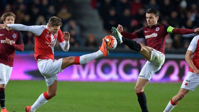 Derby ONLINE: Slavia vyrovnala z penalty v poslední minutě na 3:3! 
