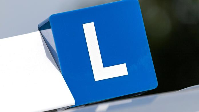 Musíme zdražit, vzkazují autoškoly! Na zkoušky se bude dlouho čekat