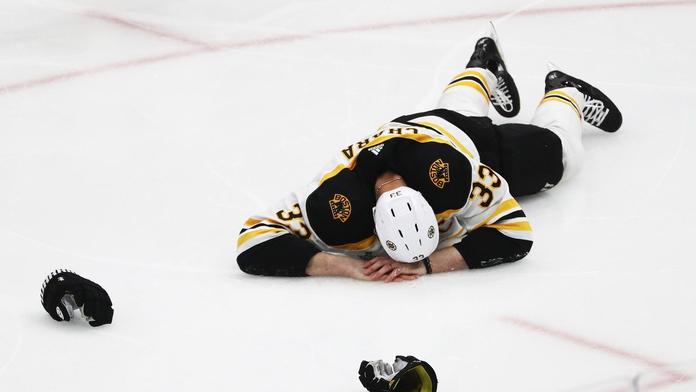 Boston přišel o Cháru! Kapitán inkasoval šílenou bombu pukem