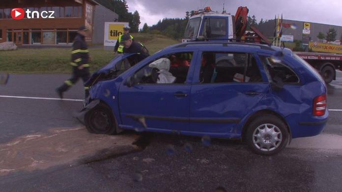 Fabia smetla ženu (73) na přechodu! Je těžce zraněná