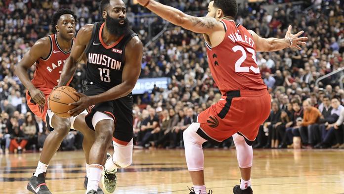Obhájci trofeje z Toronta doma padli, radoval se Harden a jeho Houston