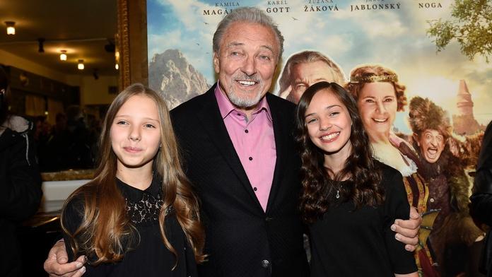 Karel Gott, Charlotte Ella Gotová, Nelly Sofie Gottová
