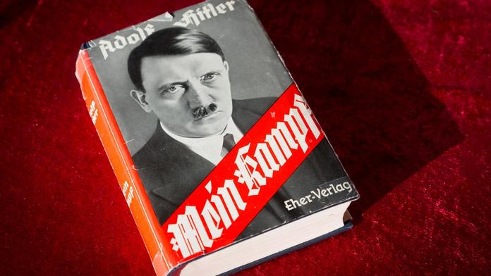 Mein Kampf je v Německu zase bestsellerem, chystají další dotisk