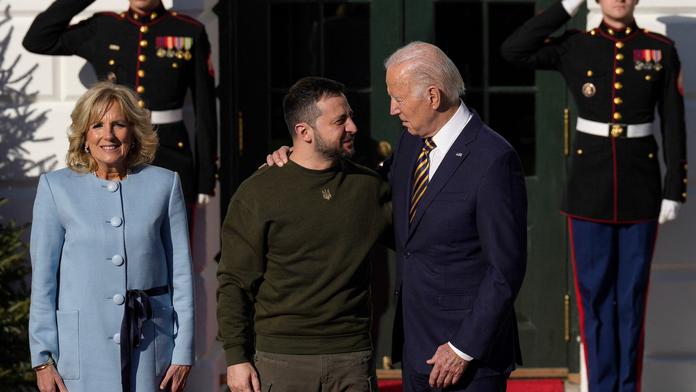 Zelenskyj znovu zamíří do USA. Kongres bude jednat o pomoci Ukrajině za 21 miliard dolarů