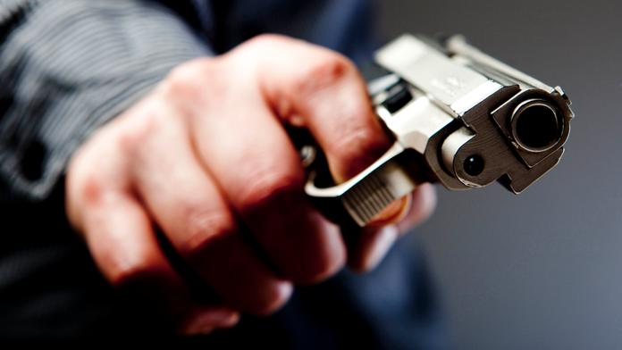Opilec v Brně střílel z pistole! Policie ho zpacifikovala