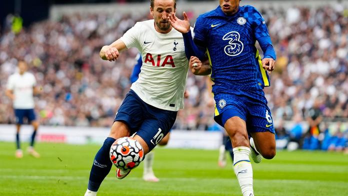 Bitva o pohárové finále začíná. Chelsea si to doma rozdá s Tottenhamem