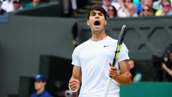 Alcaraz obhájil wimbledonský titul. Djokovičovi nedal ve finále žádnou šanci