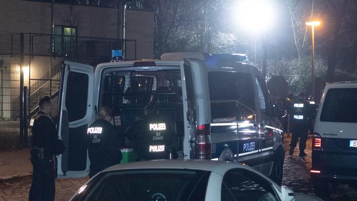 Kvůli vraždě děvčátka (†5) zadržela berlínská policie 19letého mladíka
